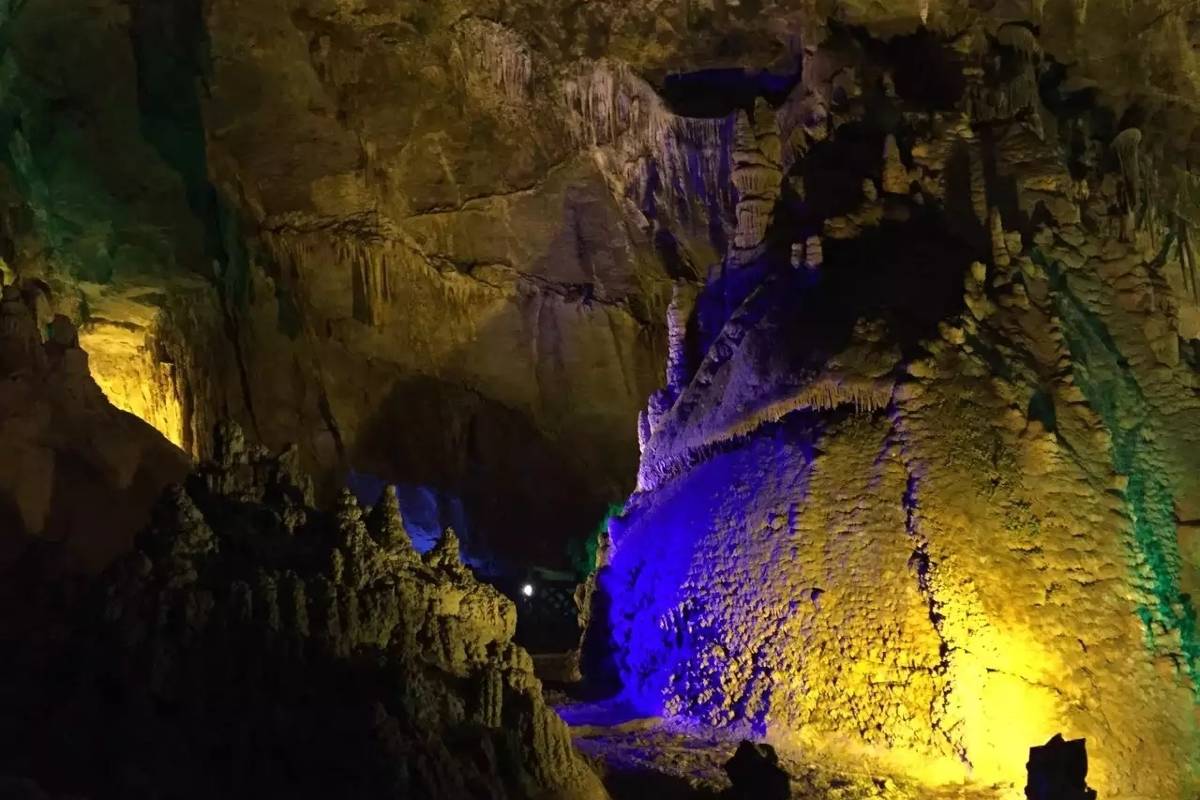 Crystal-Cave-01 Crystal-Cave-01