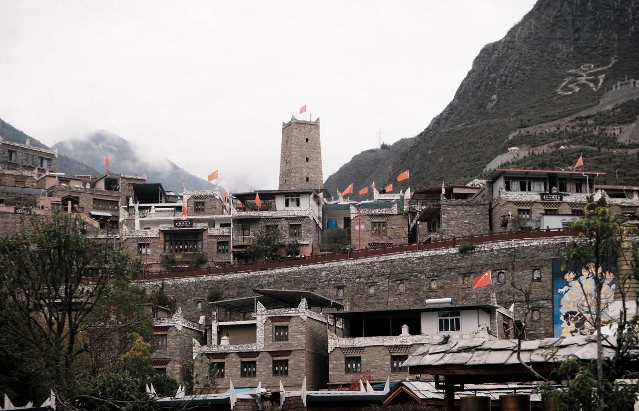 Stone-Tibetan-Villages Stone-Tibetan-Villages