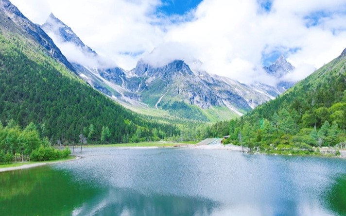 Summer-in-Bipenggou Summer-in-Bipenggou