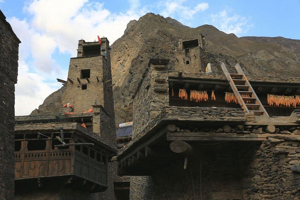 Taoping-Qiang-Village-01 Taoping-Qiang-Village-01