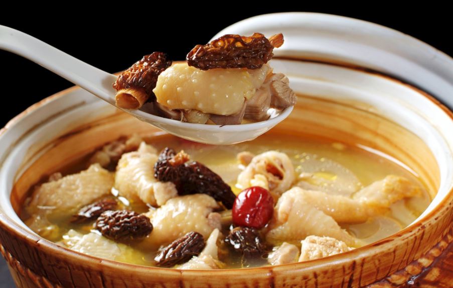 Alpine-mushroom-stewed-chicken Alpine-mushroom-stewed-chicken