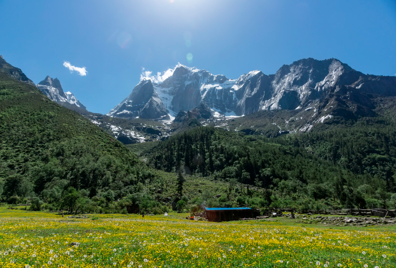 Muluozi-Mountain-01 Muluozi-Mountain-01