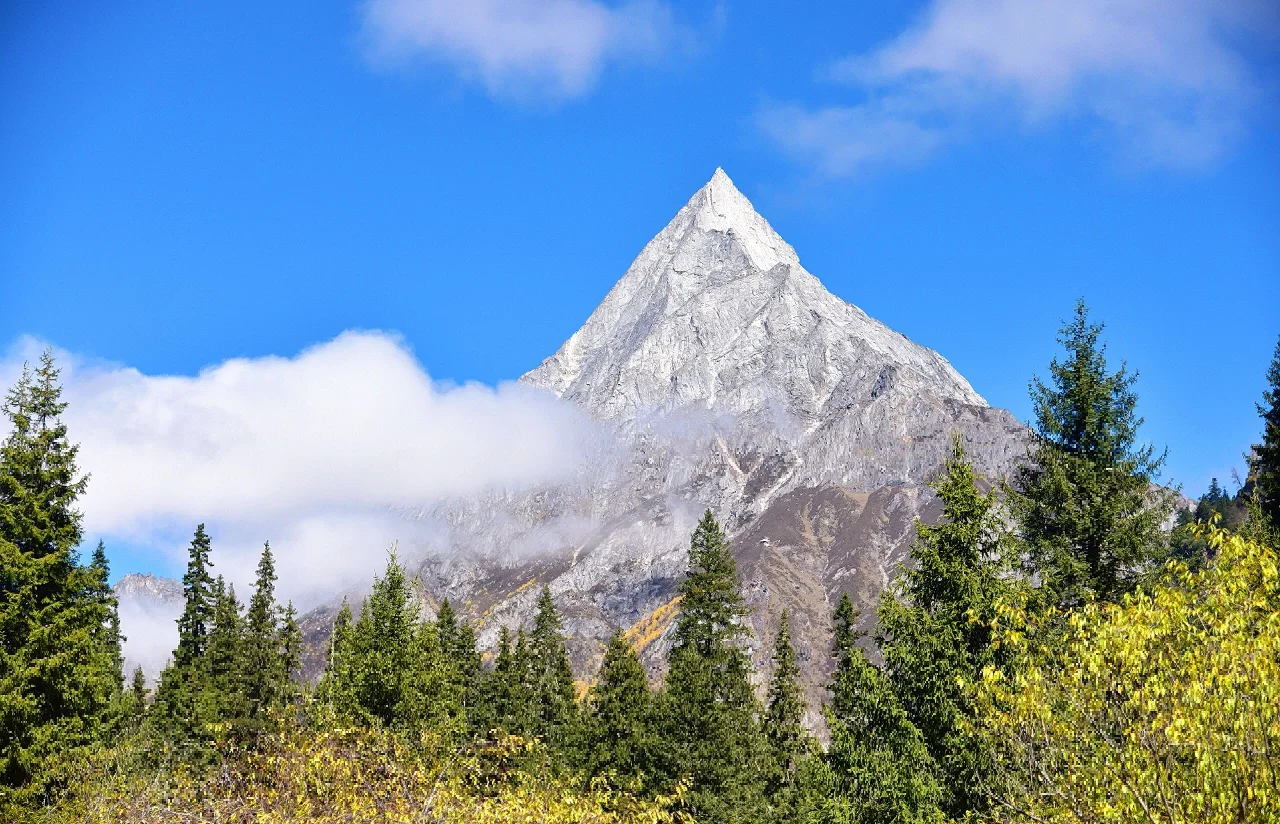Pomiu-Peak-01 Pomiu-Peak-01