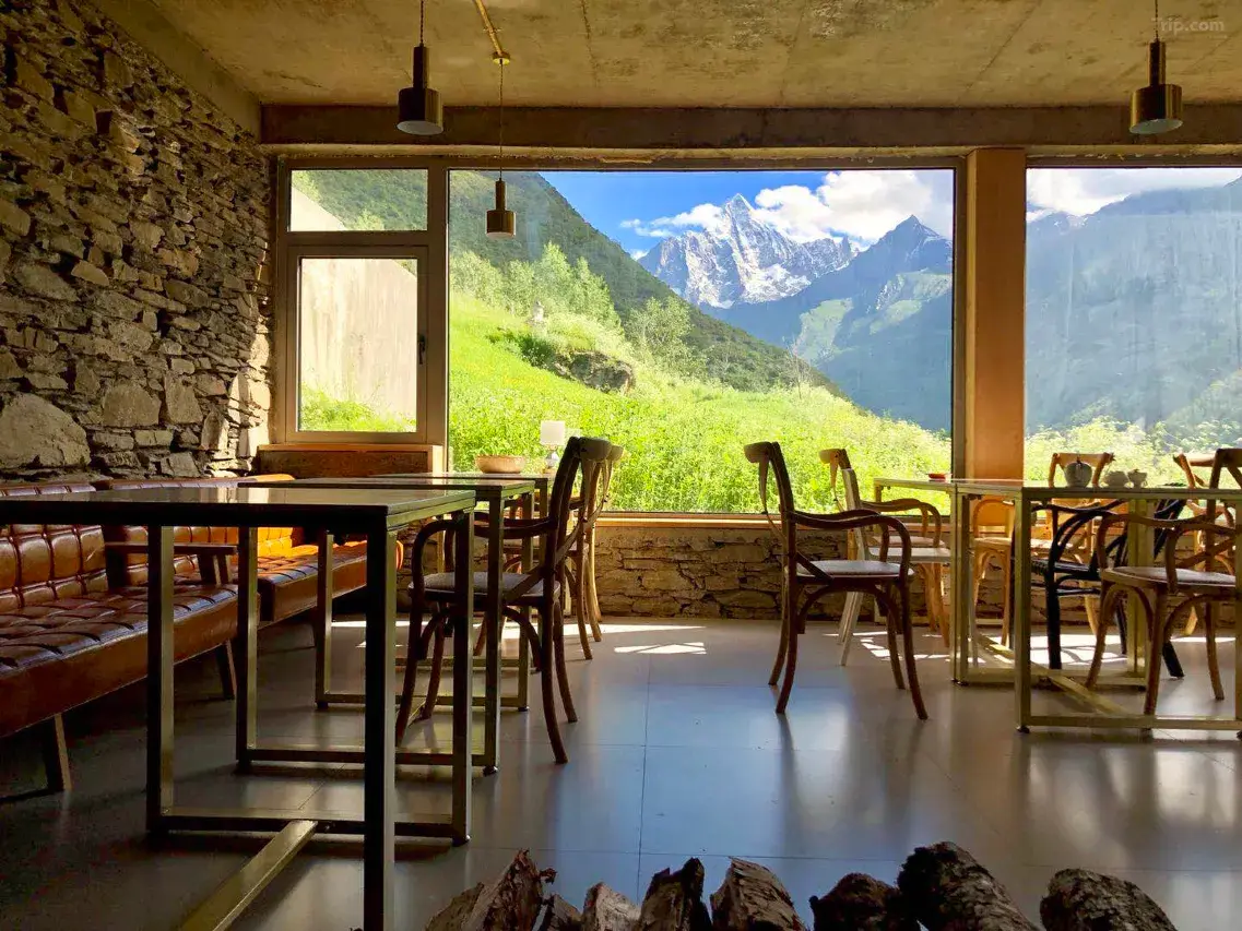 La-Maison-01 La-Maison-01