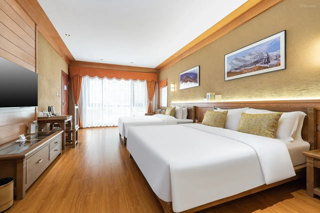 Sgura-Manor-Hotel-01 Sgura-Manor-Hotel-01