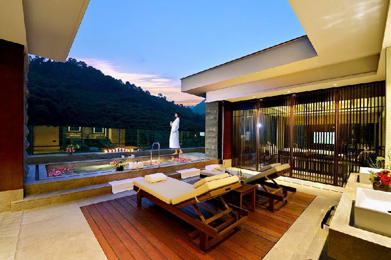 Hongzhu-Mountain-Hotel-02