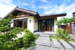 Mount-Emei-View-Hot-Spring-Soup-House