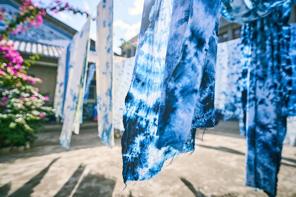 Bai-Ethnic-Batik-Making-Experience-01