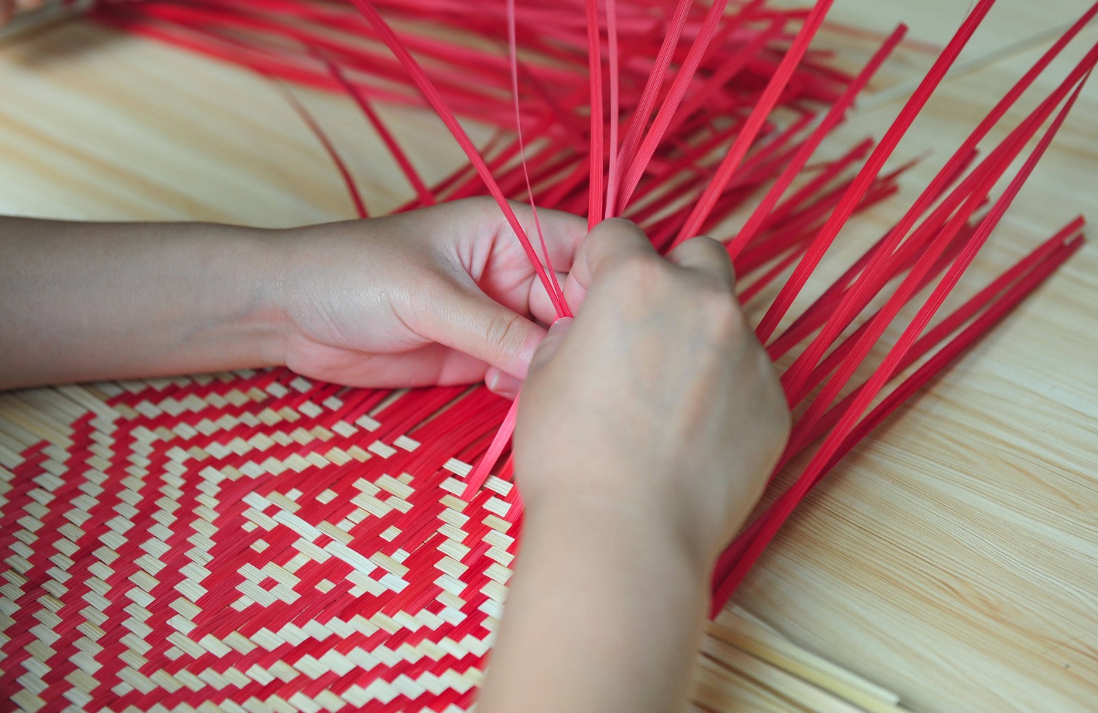 Basha-Miao-Village-Miao-Bamboo-Hunting-Tool-Weaving-Experience-01 Basha-Miao-Village-Miao-Bamboo-Hunting-Tool-Weaving-Experience-01