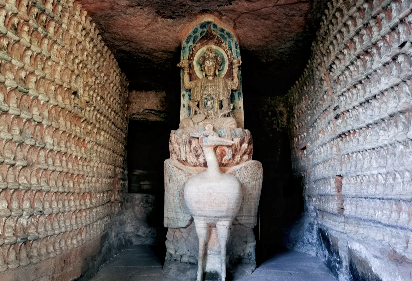 Chongqing-Dazu-Stone-Carvings-Appreciation-Cultural-Immersion-Experience-01