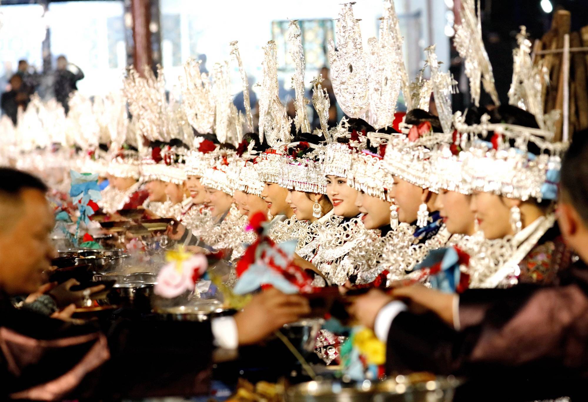 Xijiang-Long-Table-Banquet-Toast-Song-Experience-01 Xijiang-Long-Table-Banquet-Toast-Song-Experience-01