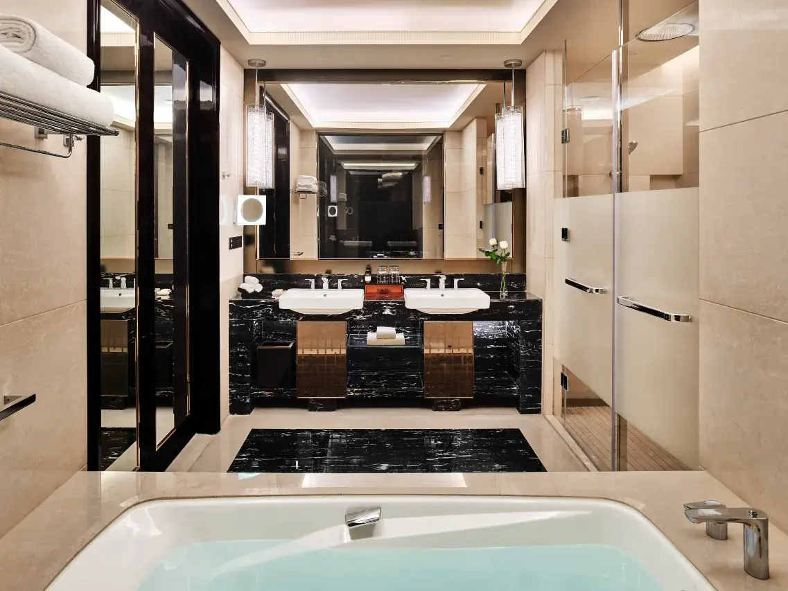 Palm-Springs-Hotel-Chengdu-Vignette-Collection-1