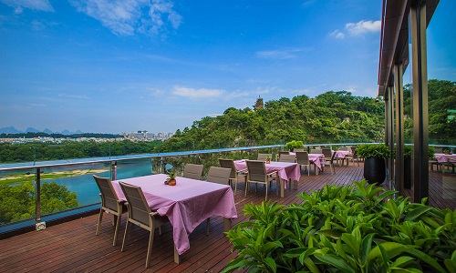 Jolie-Vue-Boutique-Hotei