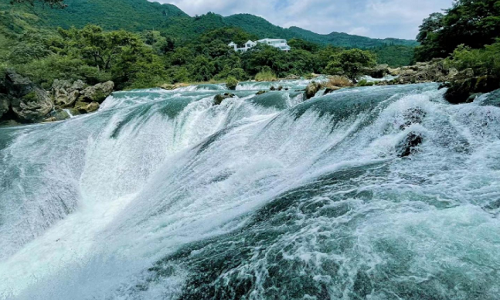 Huangguoshu-Waterfall-25