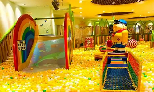 Shopping-Mall-Family-Playland